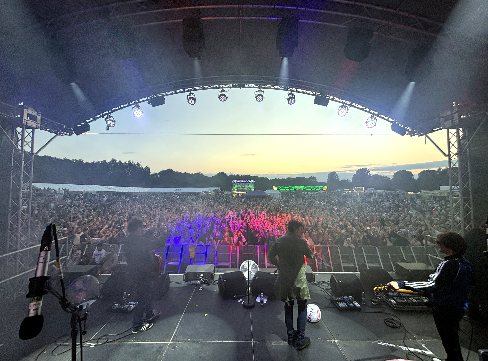Noasis band perform at the Y Not Festival