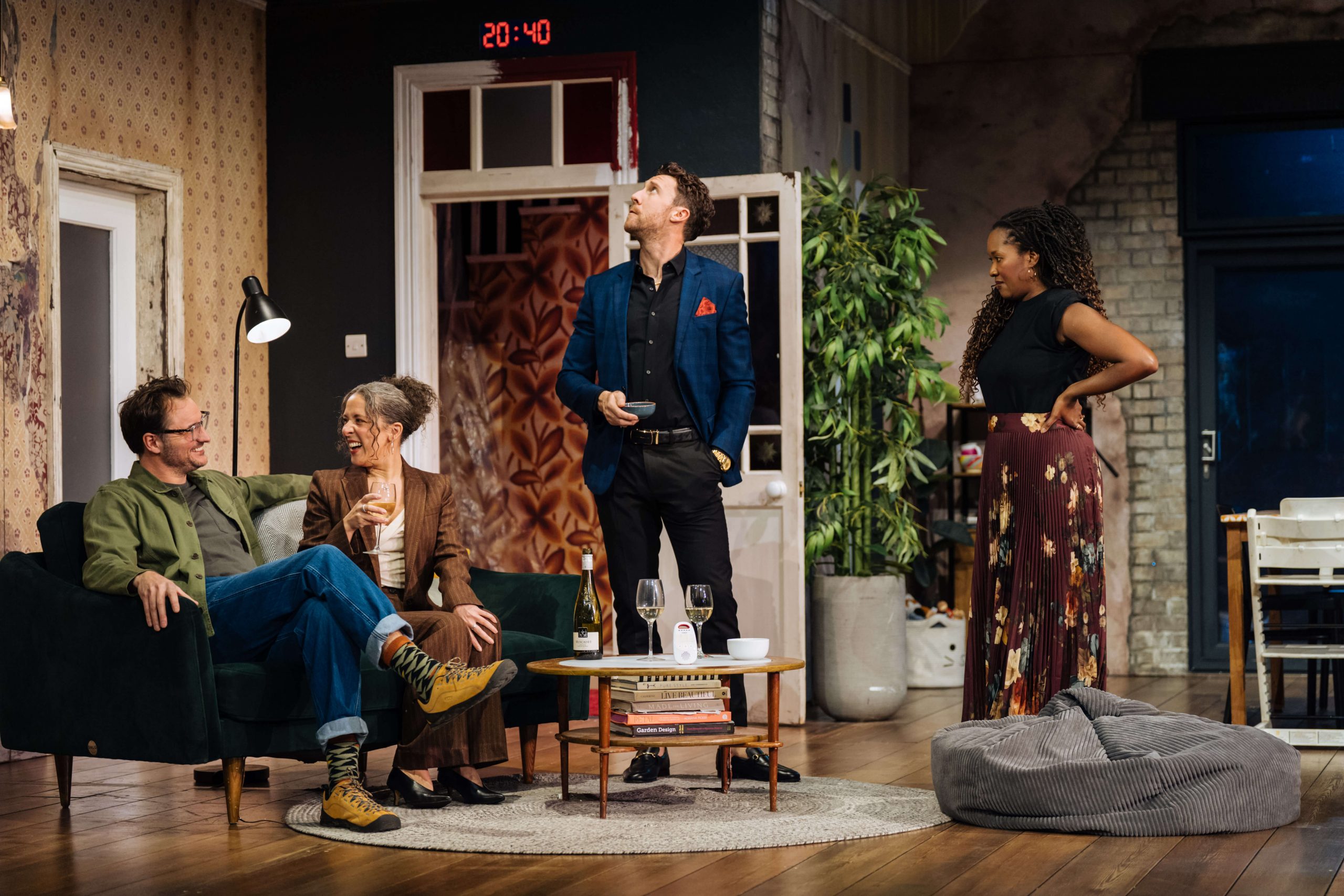 Cast from A Ghohst Story 2:22